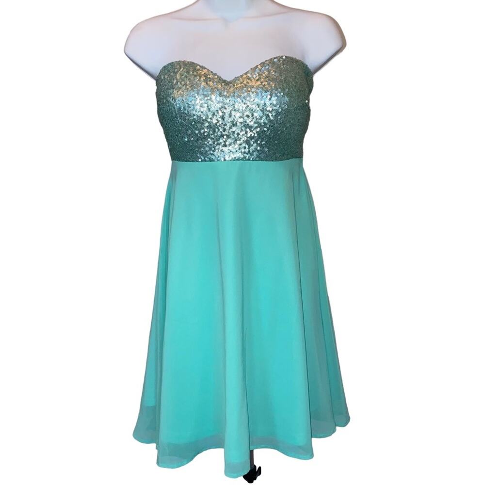 NEW NWT Mint Sequin Strapless Sweetheart Neckline Fit & Flare Dress Large